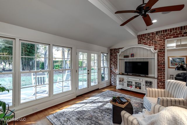 129 Victoria Place, Madison, MS 39110