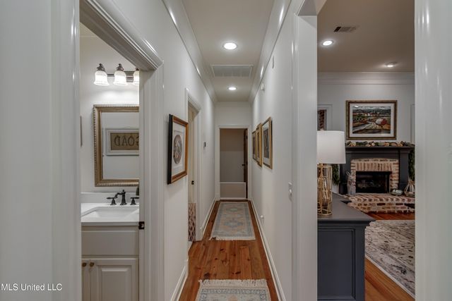 129 Victoria Place, Madison, MS 39110