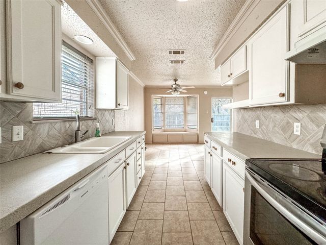 1112 Autumn Oak Drive, Denton, TX 76209