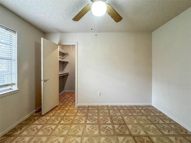 1112 Autumn Oak Drive, Denton, TX 76209