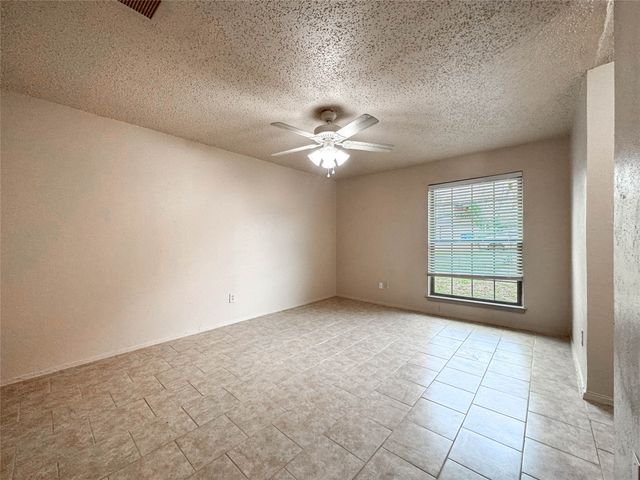 1112 Autumn Oak Drive, Denton, TX 76209