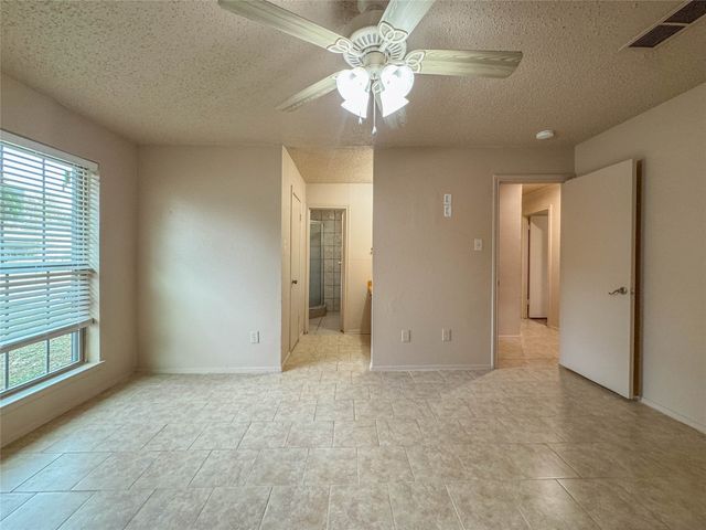 1112 Autumn Oak Drive, Denton, TX 76209