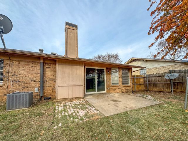 1112 Autumn Oak Drive, Denton, TX 76209