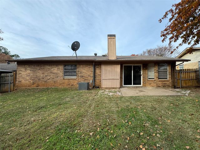 1112 Autumn Oak Drive, Denton, TX 76209