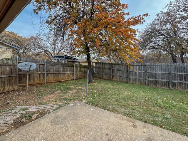 1112 Autumn Oak Drive, Denton, TX 76209