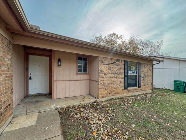 1112 Autumn Oak Drive, Denton, TX 76209