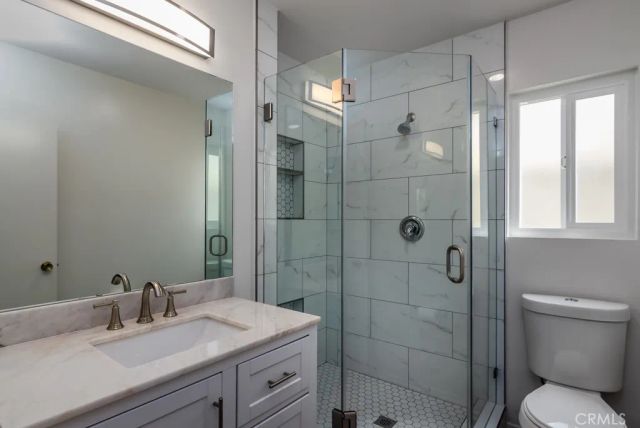 25040 Everett Drive, Newhall, CA 91321