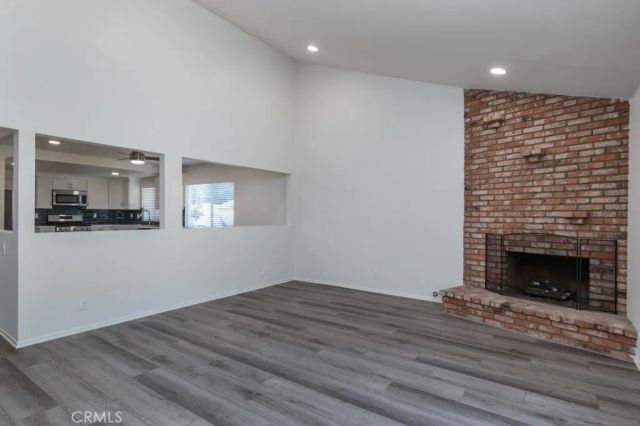 25040 Everett Drive, Newhall, CA 91321