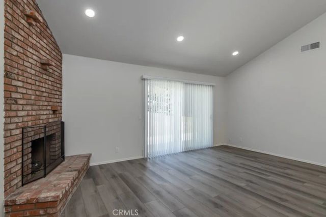 25040 Everett Drive, Newhall, CA 91321