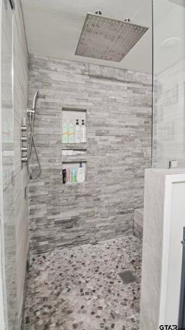 21850 South Shore Drive, Chandler, TX 75758