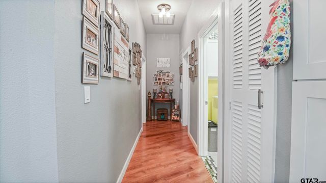 21850 South Shore Drive, Chandler, TX 75758