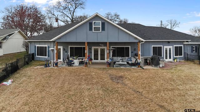 21850 South Shore Drive, Chandler, TX 75758