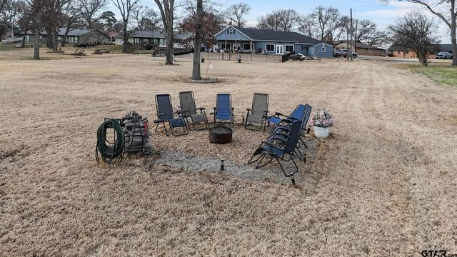 21850 South Shore Drive, Chandler, TX 75758