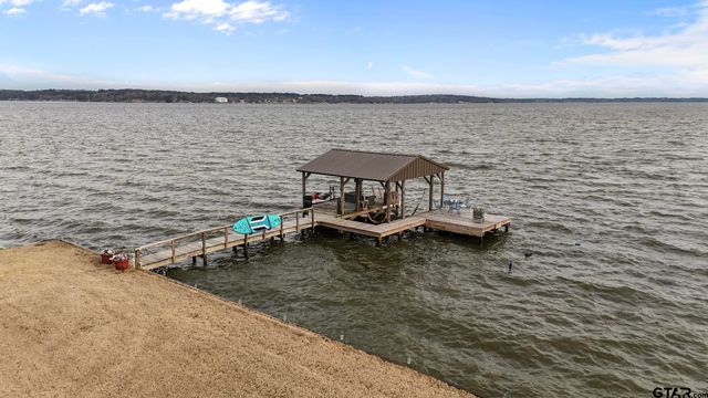 21850 South Shore Drive, Chandler, TX 75758