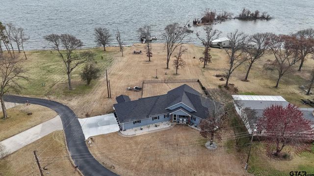 21850 South Shore Drive, Chandler, TX 75758