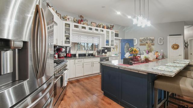 21850 South Shore Drive, Chandler, TX 75758