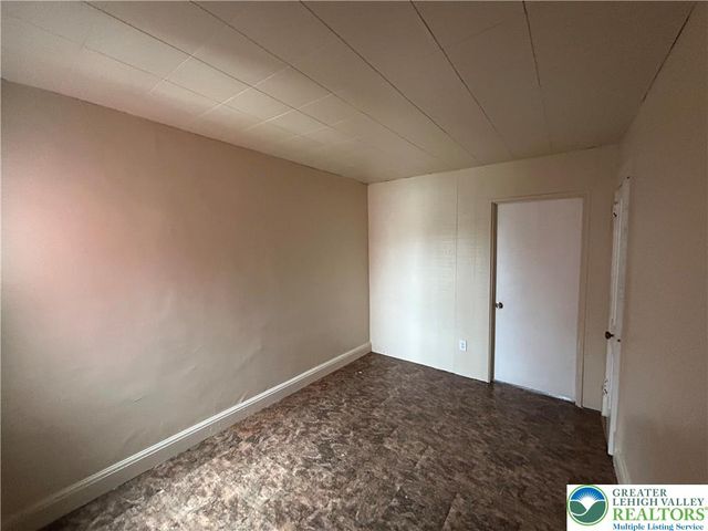 222 Clearfield Street, Freemansburg Boro, PA 18017