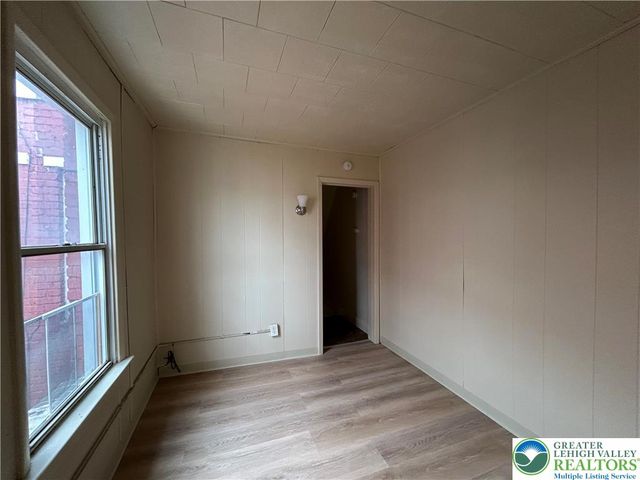 222 Clearfield Street, Freemansburg Boro, PA 18017