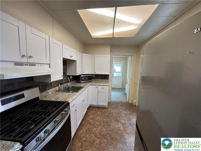 222 Clearfield Street, Freemansburg Boro, PA 18017