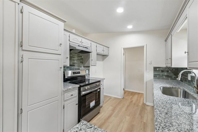 6736 Cherry Place, Oklahoma City, OK 73127