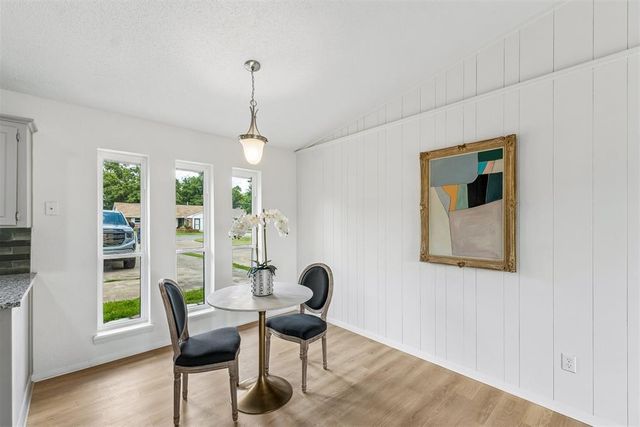 6736 Cherry Place, Oklahoma City, OK 73127