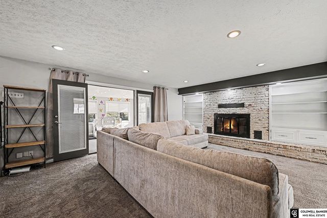 7515 S 18 Street, Bellevue, NE 68147