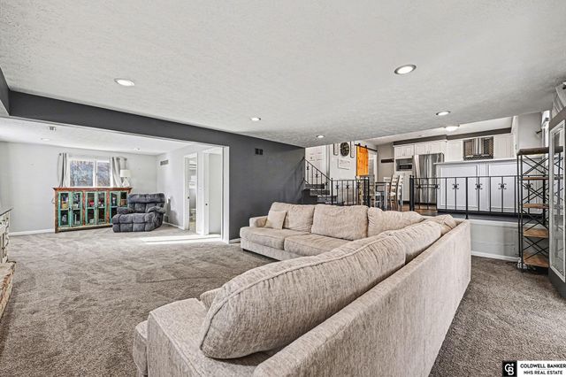 7515 S 18 Street, Bellevue, NE 68147