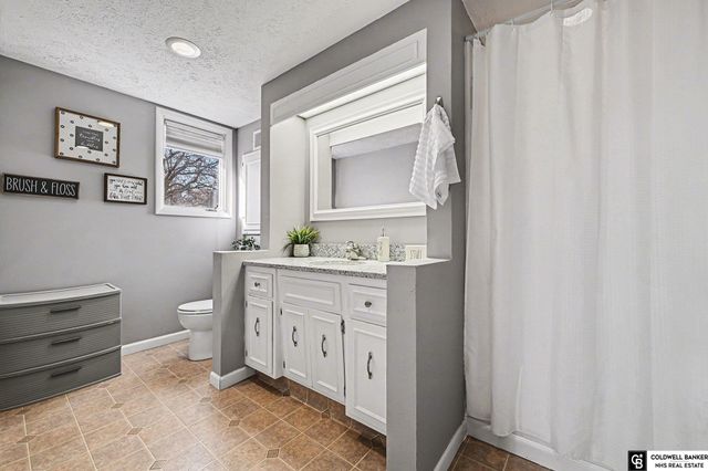 7515 S 18 Street, Bellevue, NE 68147