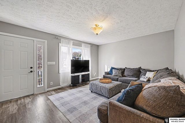 7515 S 18 Street, Bellevue, NE 68147