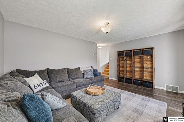 7515 S 18 Street, Bellevue, NE 68147