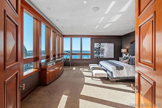 700 Front St 2701, San Diego, CA 92101