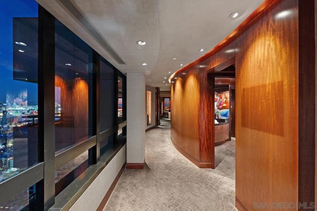 700 Front St 2701, San Diego, CA 92101