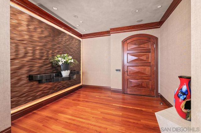 700 Front St 2701, San Diego, CA 92101