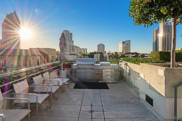 700 Front St 2701, San Diego, CA 92101