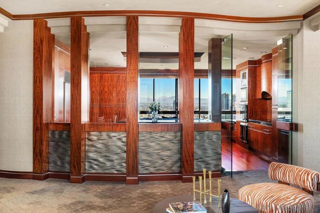 700 Front St 2701, San Diego, CA 92101