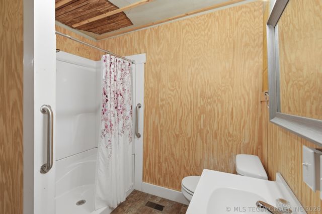 1408 E 6th Street, Okmulgee, OK 74447