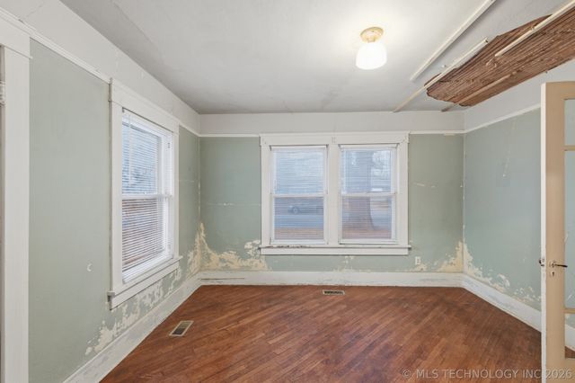 1408 E 6th Street, Okmulgee, OK 74447