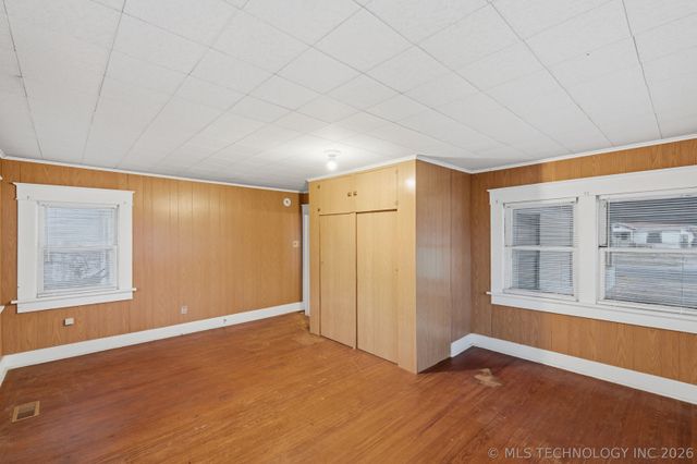 1408 E 6th Street, Okmulgee, OK 74447