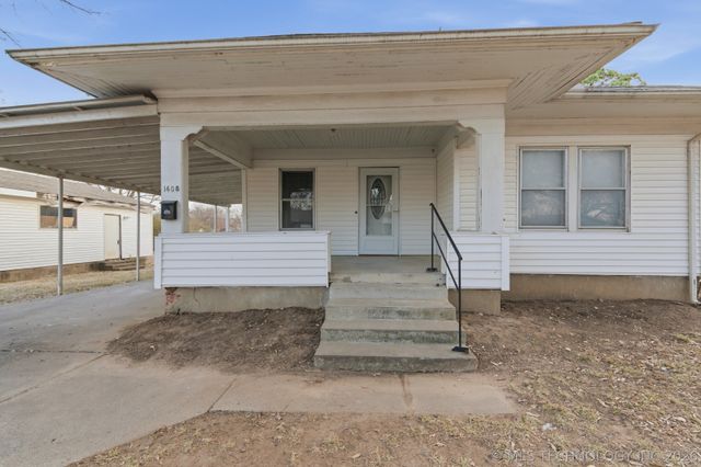 1408 E 6th Street, Okmulgee, OK 74447