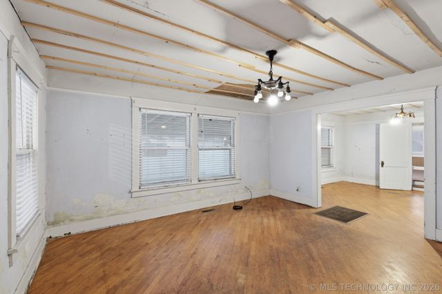 1408 E 6th Street, Okmulgee, OK 74447