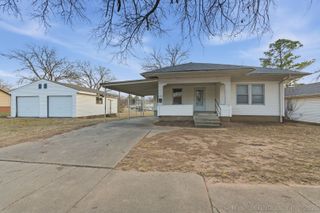 1408 E 6th Street, Okmulgee, OK 74447