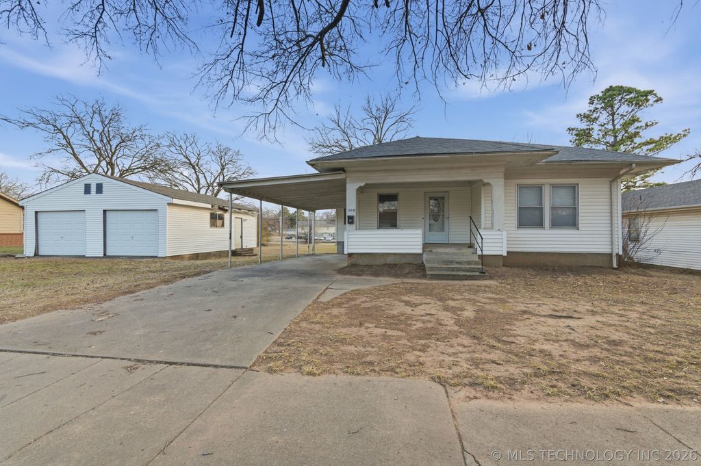 1408 E 6th Street, Okmulgee, OK 74447