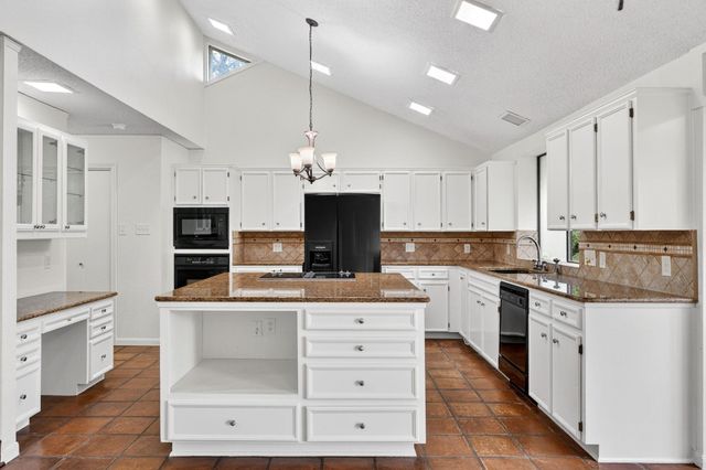 1301 Mill Creek DR, Salado, TX 76571