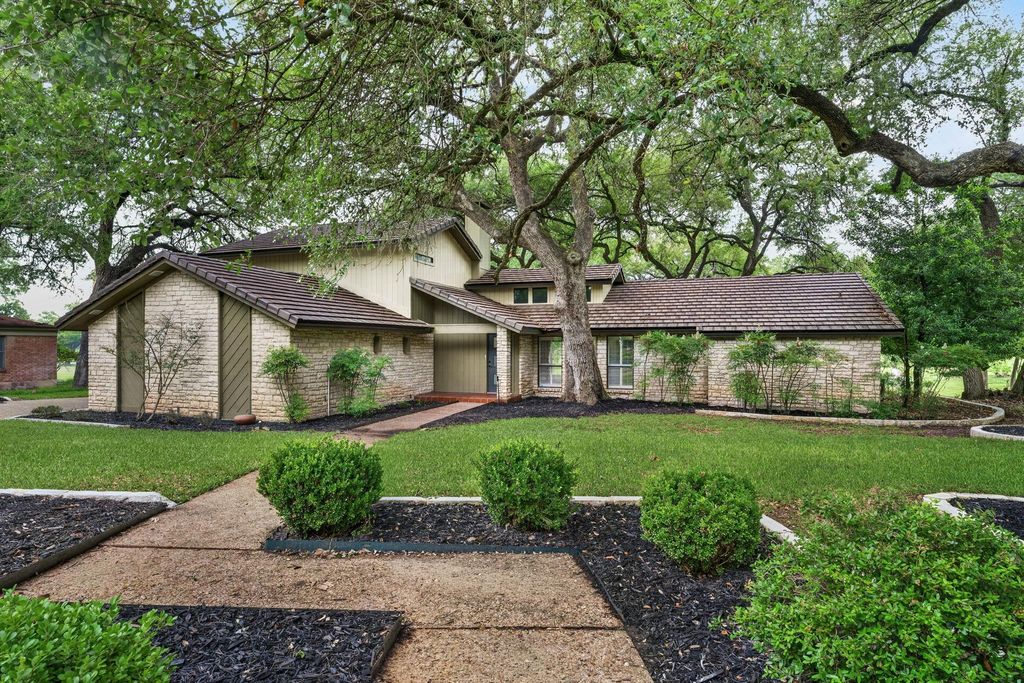 1301 Mill Creek DR, Salado, TX 76571