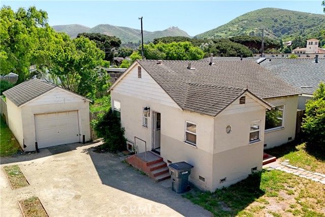 406 S I Street, Lompoc, CA 93436