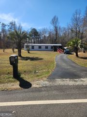 885 Henderson Road, Dublin, GA 31021