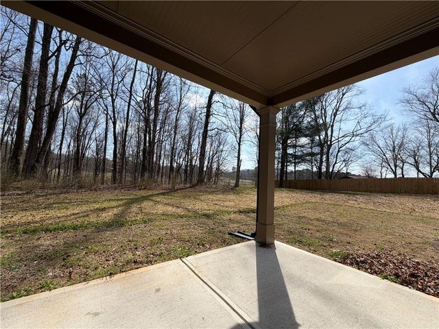 629 136 Connector, Talking Rock, GA 30175