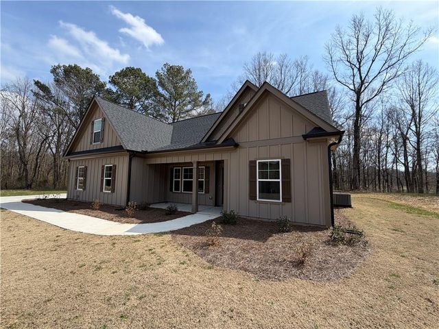 629 136 Connector, Talking Rock, GA 30175