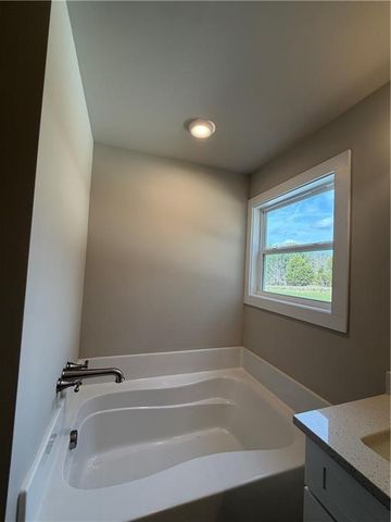 629 136 Connector, Talking Rock, GA 30175