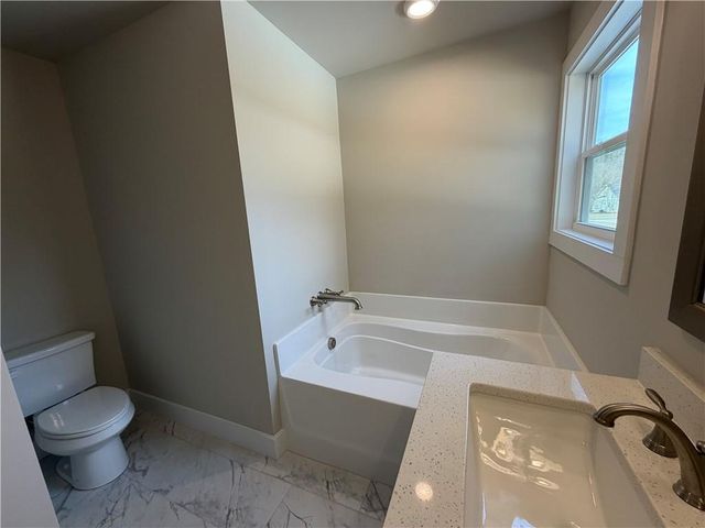 629 136 Connector, Talking Rock, GA 30175